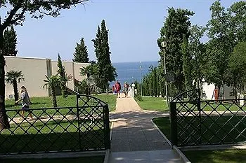 Bellevue Plava Laguna 4* פורץ
