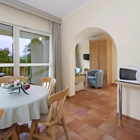 מלון Bellevue Plava Laguna 4*