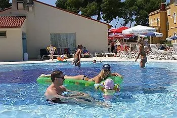 Bellevue Plava Laguna فندق